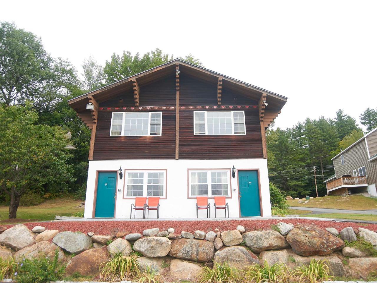Swiss Chalets Village Inn Норд Конуей Екстериор снимка